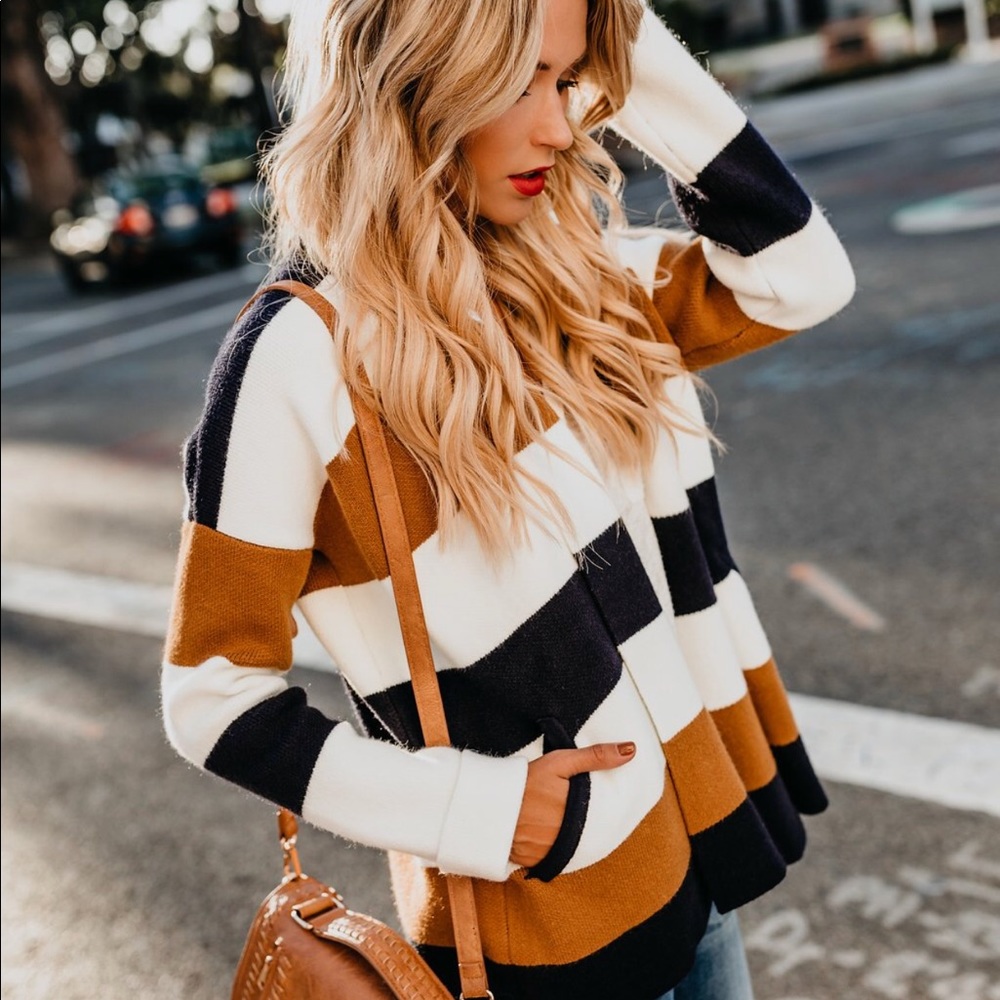 Vici Refined Pocketed Knit Cardigan